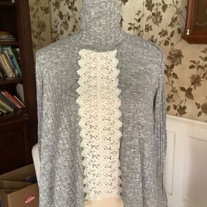 Everleigh Swing Hi-Lo Lace Insert Mock Neck Top Size S